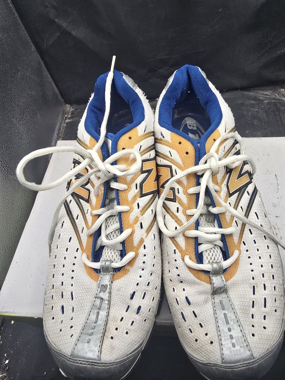 New Balance Men's White, Blue & Gold Athletic Trainers